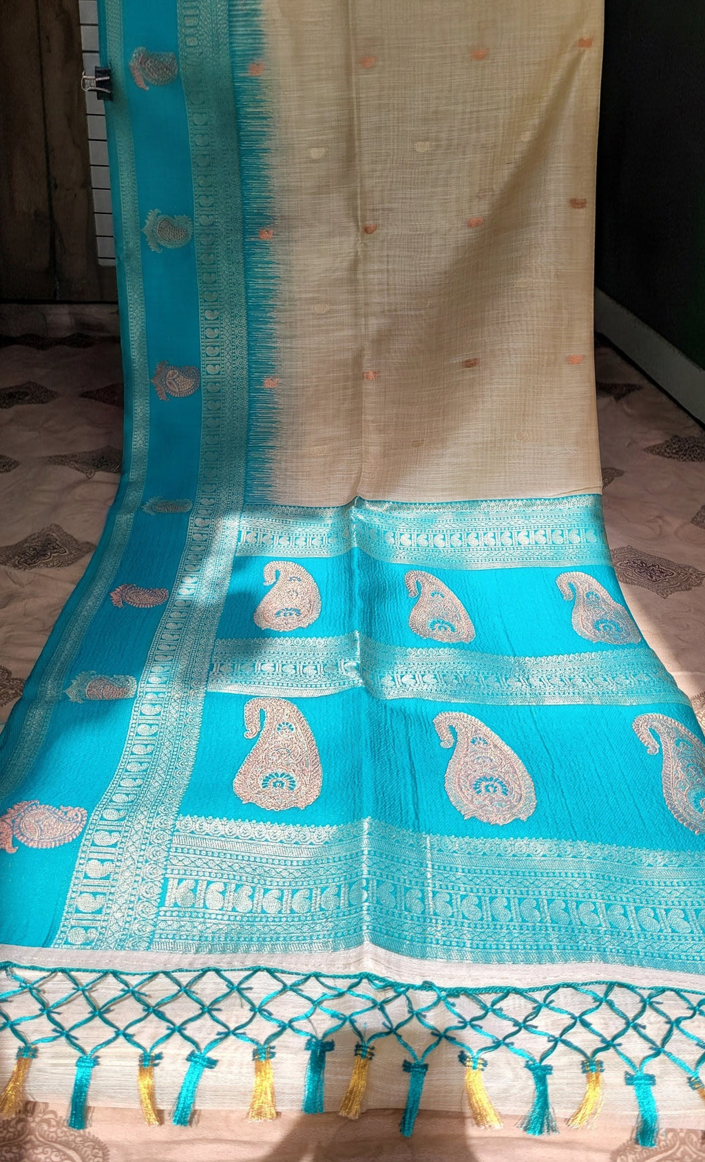 Turquoise Blue Linen Silk Kathpadar Saree with Paisley Zari Motifs