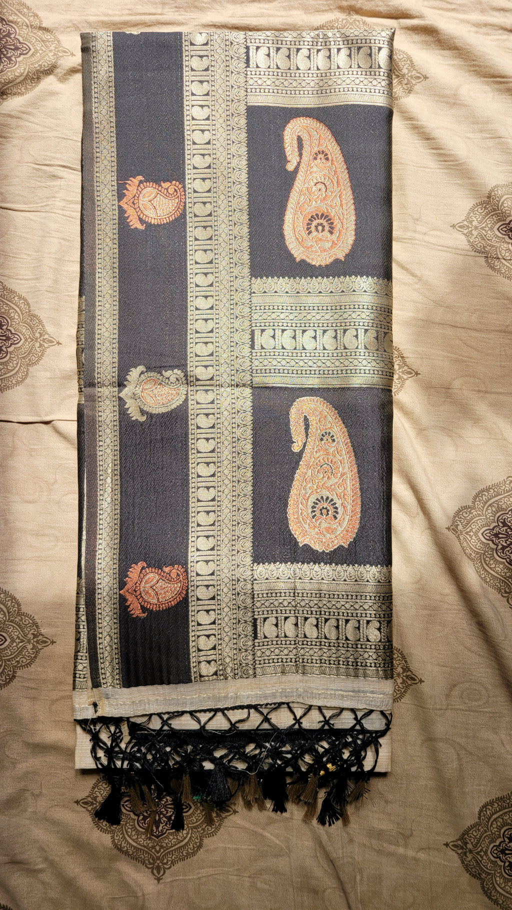 Black Kathpadar Linen Silk Saree with Paisley Motifs