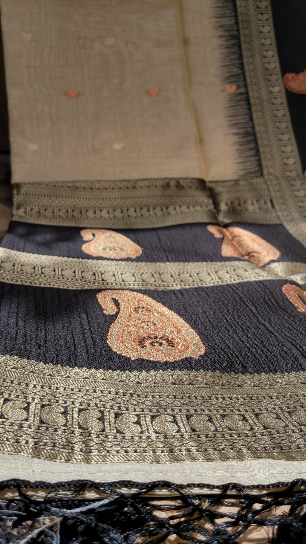 Black Kathpadar Linen Silk Saree with Paisley Motifs