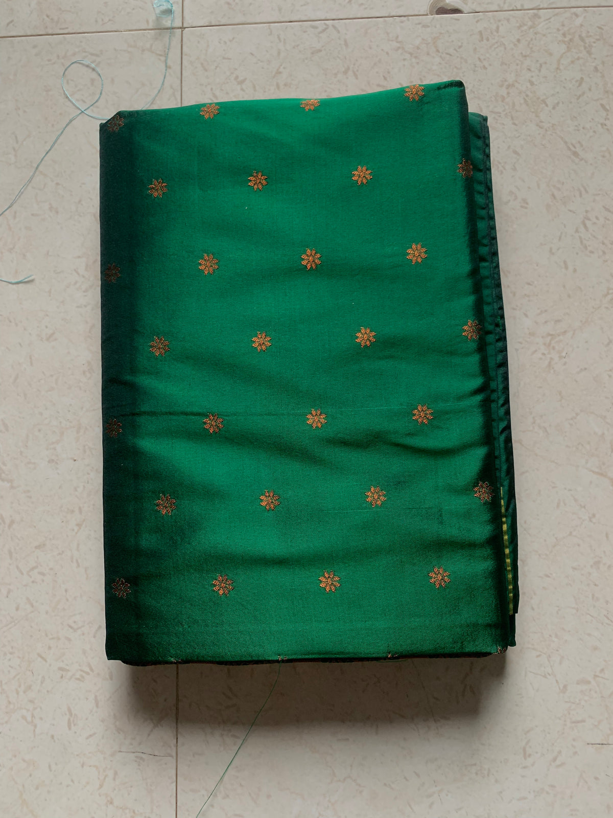 Emerald Green Kadiyal Paithani Silk Saree with Gold Butti & Paisley Pallu