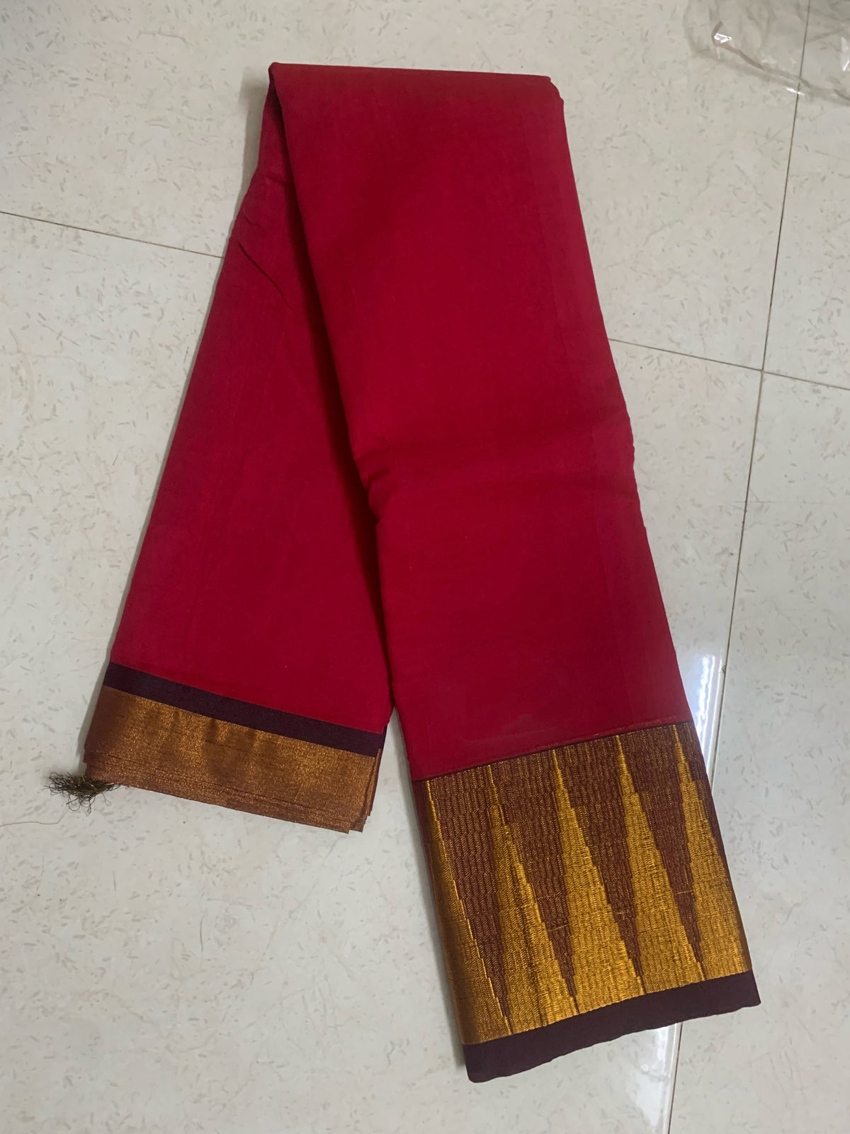 Red Irikal Saree with Antique Gold Zari Border & Geometric Woven Pallu