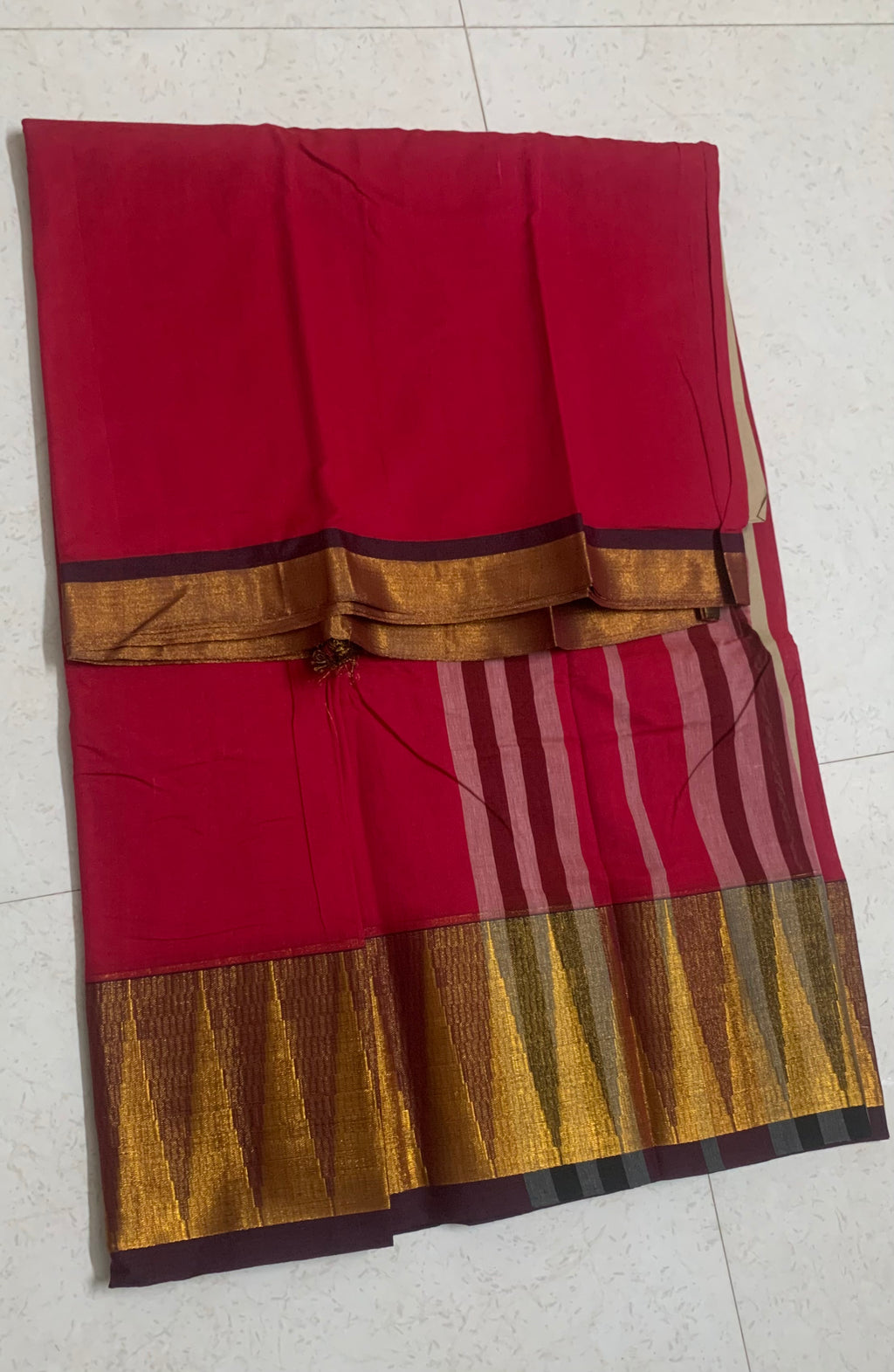 Red Irikal Saree with Antique Gold Zari Border & Geometric Woven Pallu